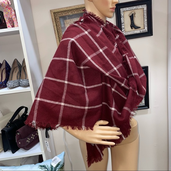 Express NWT! Burgundy/White Plaid Fringe Scarf One Size - Picture 2 of 7